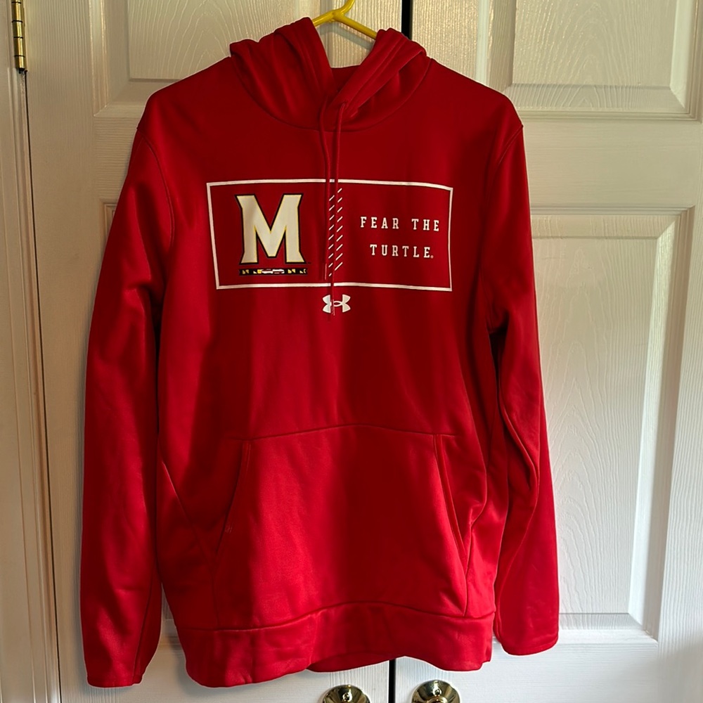 Under Armour sweatshirt